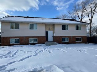 1044 S York Rd, Bensenville, IL 60106