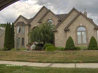 42226 Locklin Dr, Sterling Heights, MI 48314