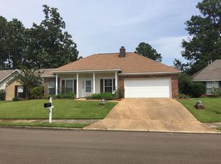 134 Chestnut Dr, Brandon, MS