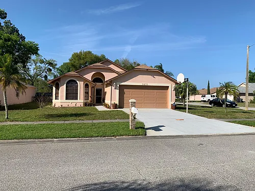 3871 Long Grove Ln Photo 1