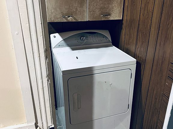 5th image of 506 Sunbury St #2
