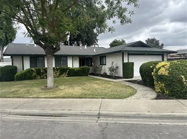 1981 Chakkar Estates Dr, Turlock, CA 95380