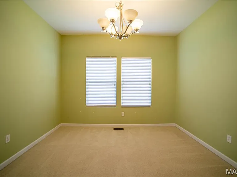 84 Brighton Park Dr — Photo 5