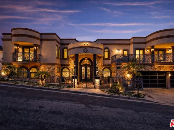 11131 Mountcastle Dr, Studio City, CA 91604