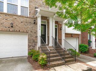 1001 Summerhouse Rd, Cary, NC 27519