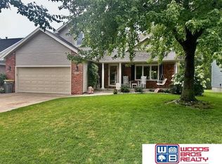 7616 Erin Ct, Lincoln, NE 68507