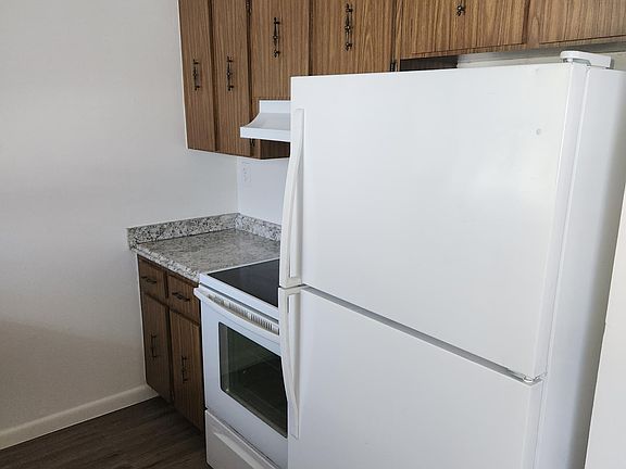 3rd image of 215 NW 25th St APT 7