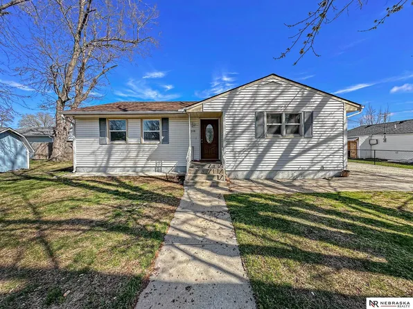 1316 3rd St, Columbus, NE 68601