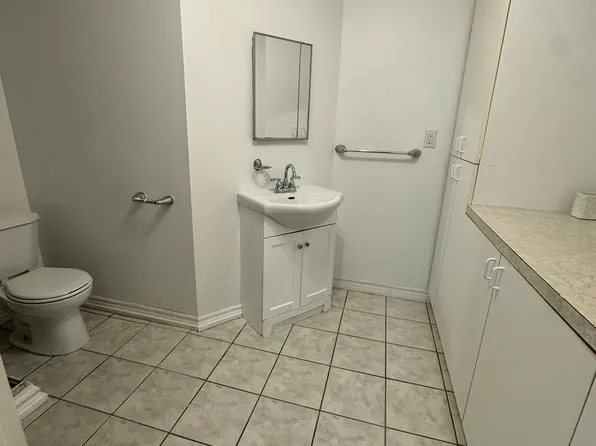 1107 Beaver Valley Cres, Oshawa, ON L1J 8N4