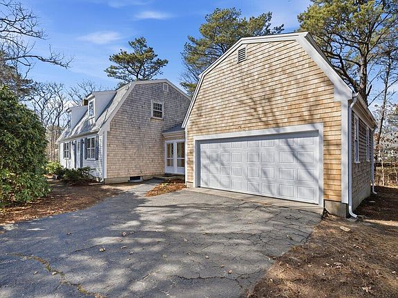 2nd image of 46 Trout Pond Lane