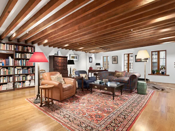 104 Charlton Street image 1 of 13