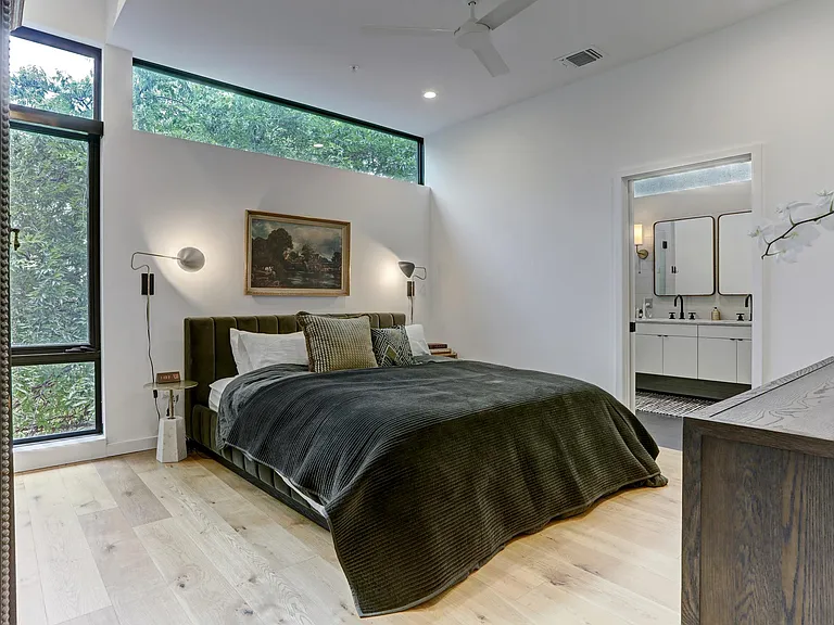 1713 Bluebonnet Ln #D — Photo 11