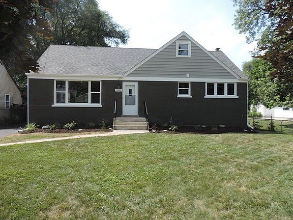 2nd image of 10129 McLean Ave