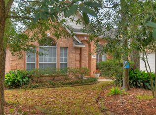110 W Hobbit Glen Dr, The Woodlands, TX 77384