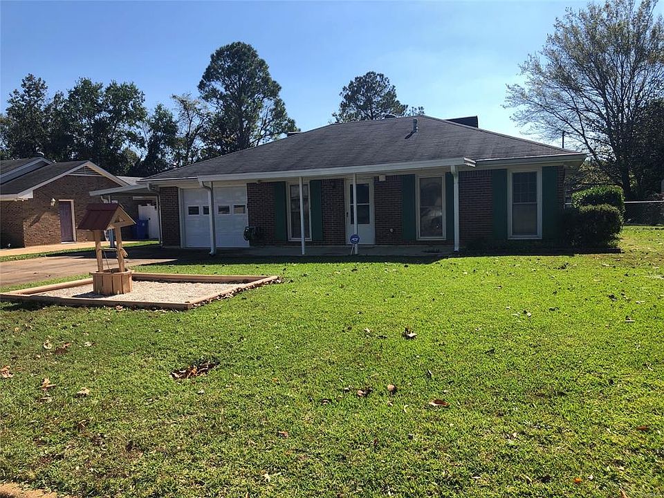 2nd image of 208 Teri Ln