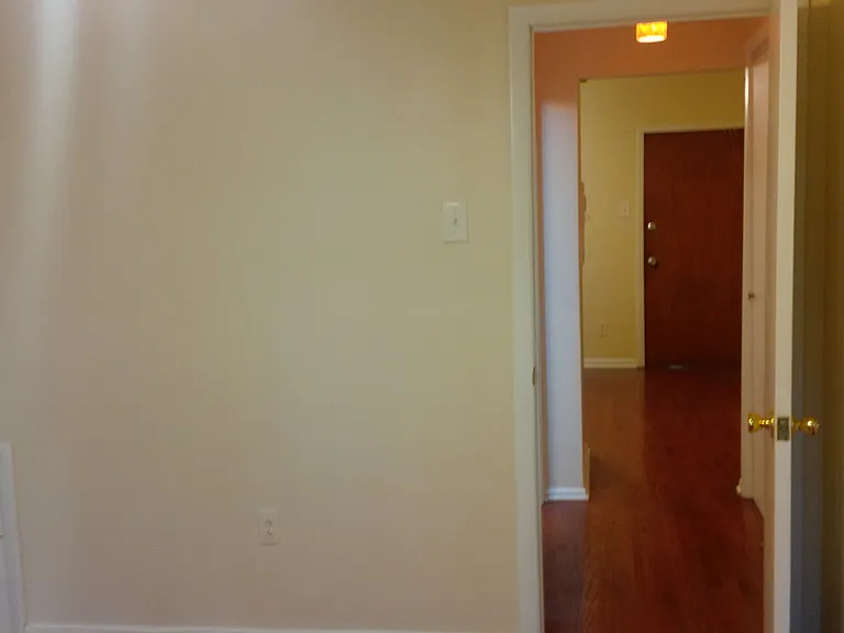 413 Pine St — Photo 3