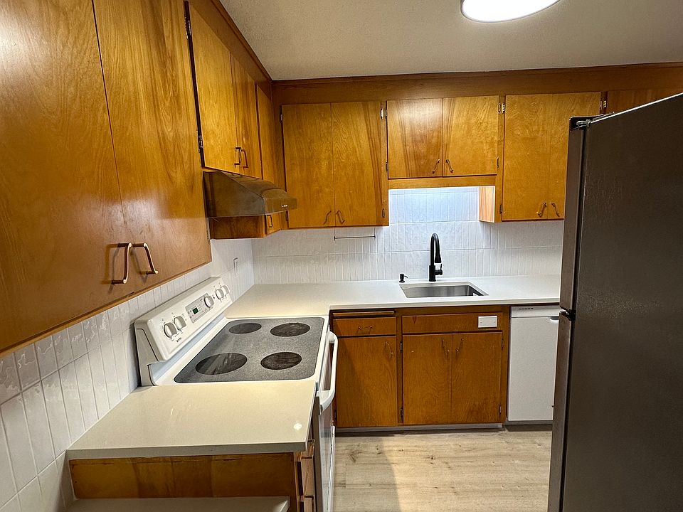 Updated Kitchen with Quartz and Backsplash