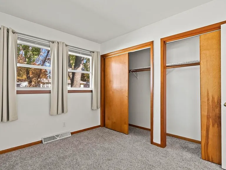 2054 Brentwood Dr — Photo 20