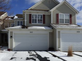 557 Peregrine Pkwy, Bartlett, IL 60103