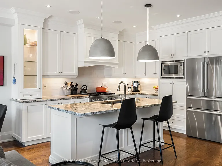 200 Donlea Dr — Photo 13