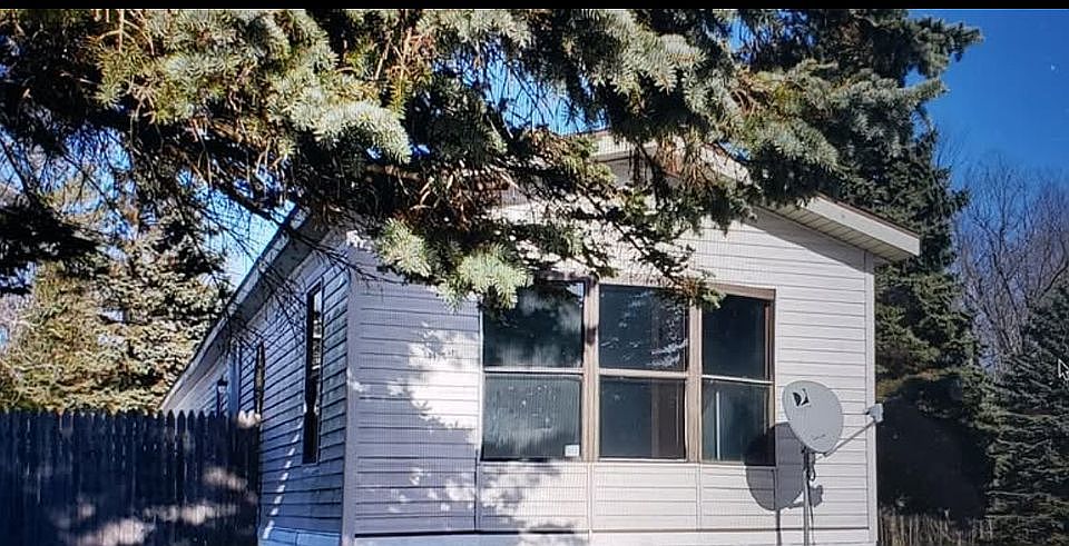 1st image of 1068 N Lancer Ln