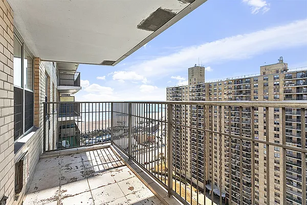 Sold by Citi Habitats | media 4