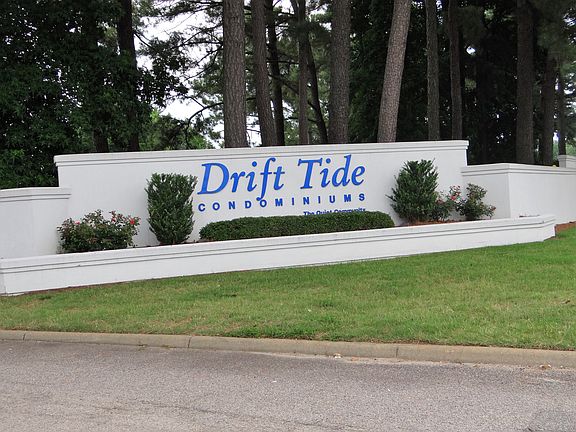 2nd image of 721 Drift Tide Dr