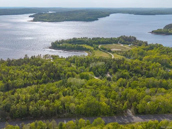 3 Sunset Dr #21, Saint Croix, NB E5B 2Y6
