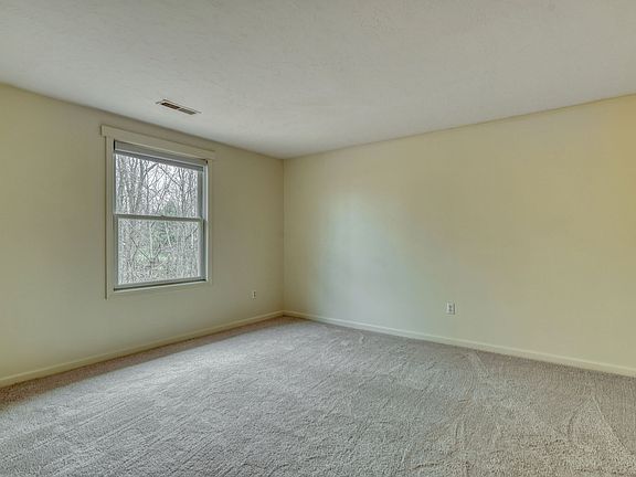3rd image of 6113 Patriot Dr APT 55