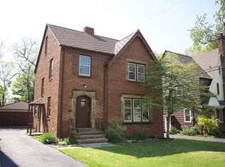 1228 Yellowstone Rd, Cleveland Heights, OH 44121