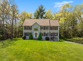 42 Heather Lee Ln, Pelham, NH 03076