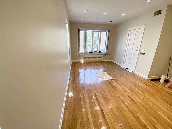 4th image of 25-47 41st St #1R