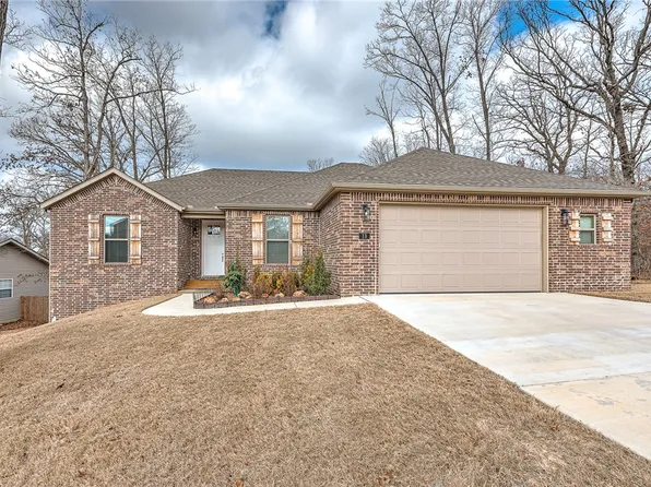 18 Hermitage Ln, Bella Vista, AR 72715