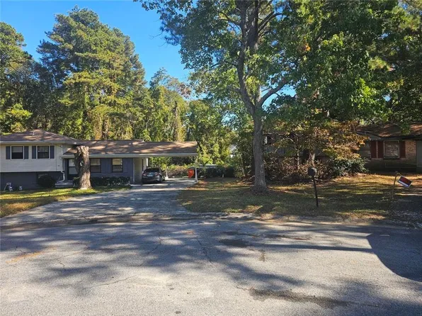 2835 Randy Ct, Ellenwood, GA 30294