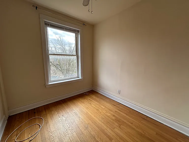 1216 W Addison St #2 — Photo 11