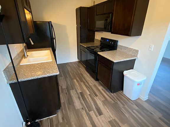 4th image of 2241 McCarran St APT B