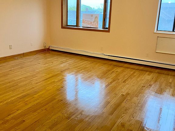 3rd image of 1132 128th St #3