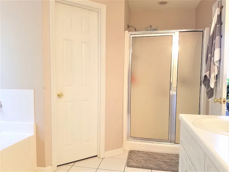 4532 Country Glen Cir — Photo 10