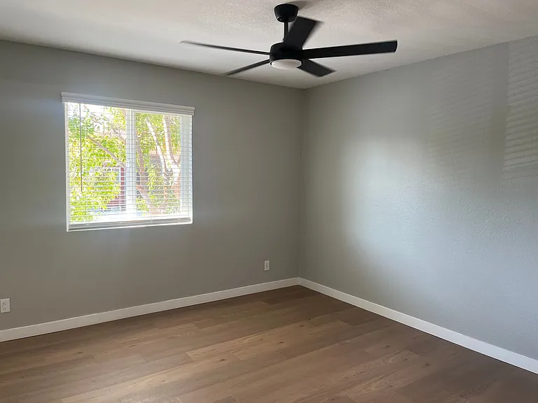 Corona Pointe Resort — Photo 115