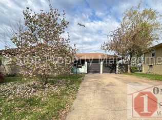 3420 S Hocker Ave, Independence, MO 64055