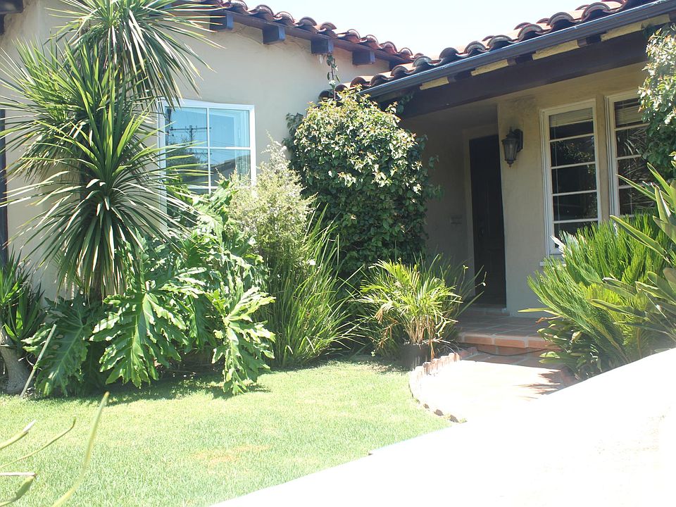 1st image of 1422 S Doheny Dr