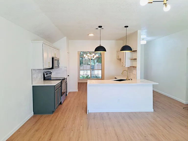 7952 Crouse Dr — Photo 6