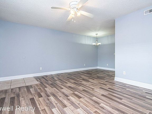5th image of 321 Oak Rose Ln APT 102