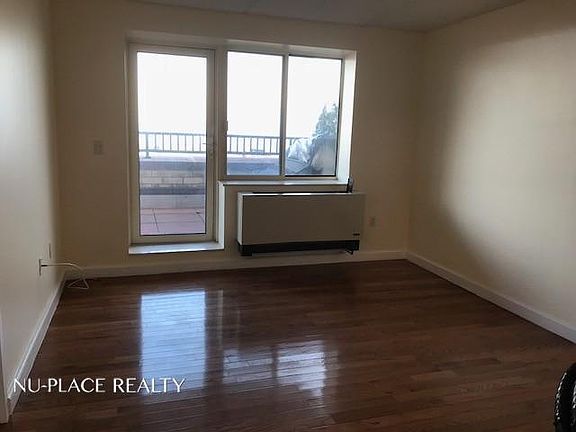 5th image of 136 Beach 117th St APT 707