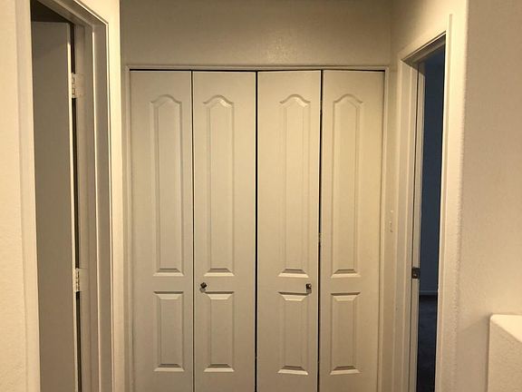 4th image of 6428 Tumblegrass Ct