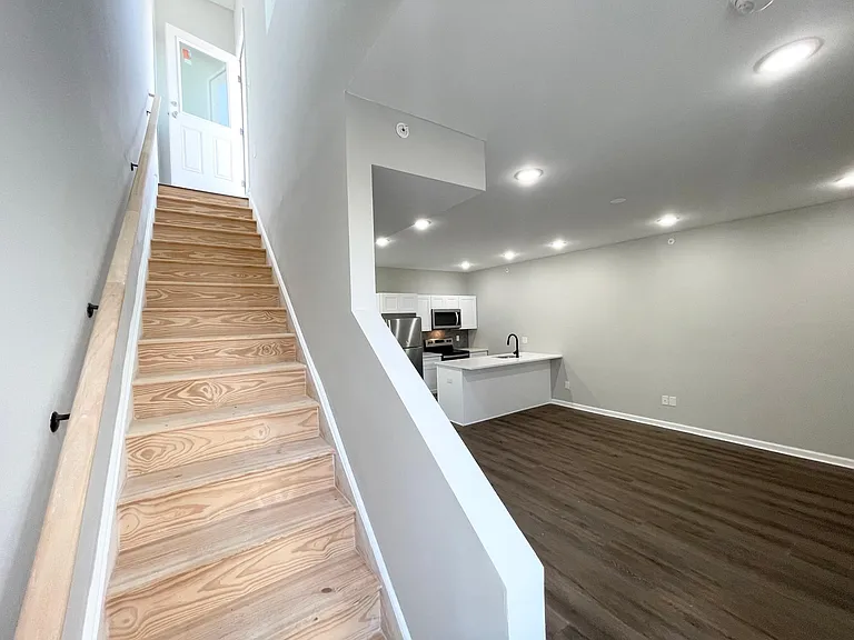 1228 N Marshall St #3R — Photo 21