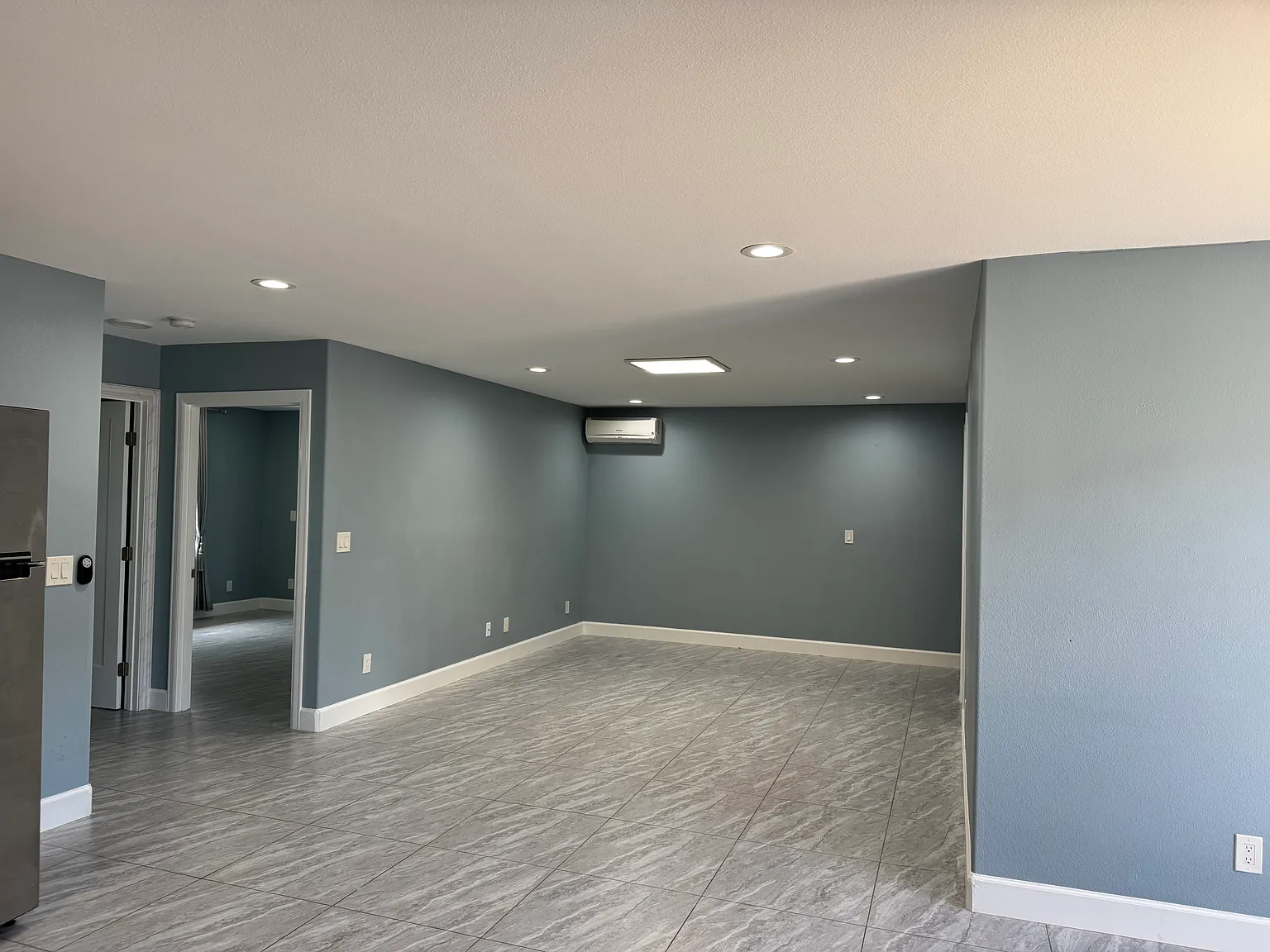 2 bed, 1100 sqft, $2,750 — Photo 3