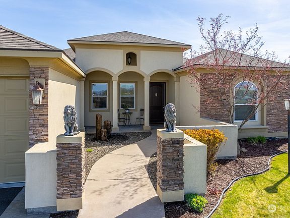 4th image of 7849 Blue Jay Drive NE