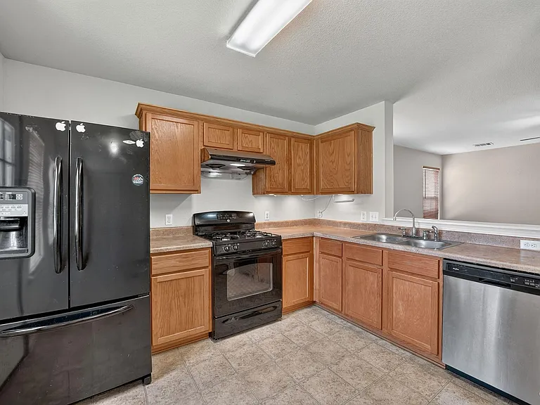 2412 Kale Dr — Photo 12