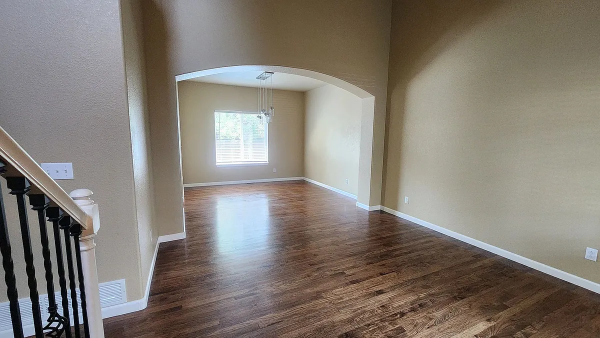 Building Photo - 3658 Claycomb Ln
